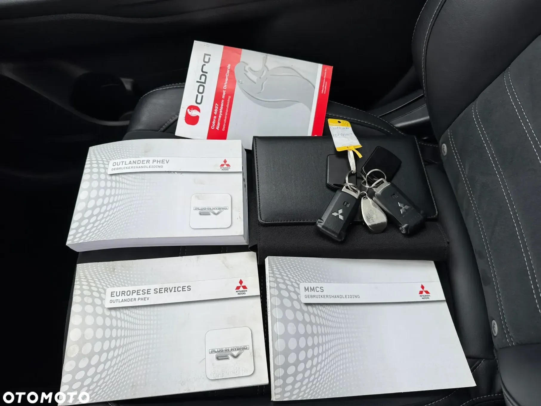 Mitsubishi Outlander PHEV Instyle NAVI + - 36