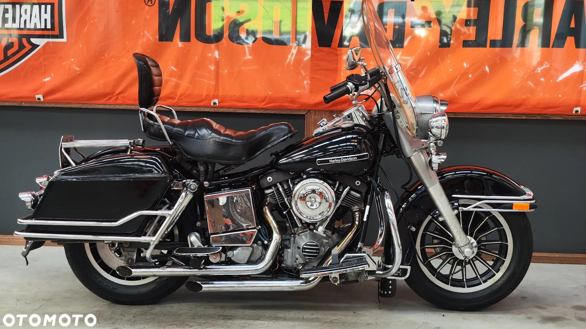 Harley-Davidson FLH Electra Glide - 2