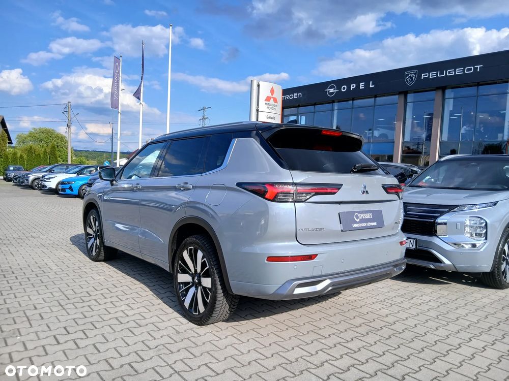 Mitsubishi Outlander Instyle Plus - 4