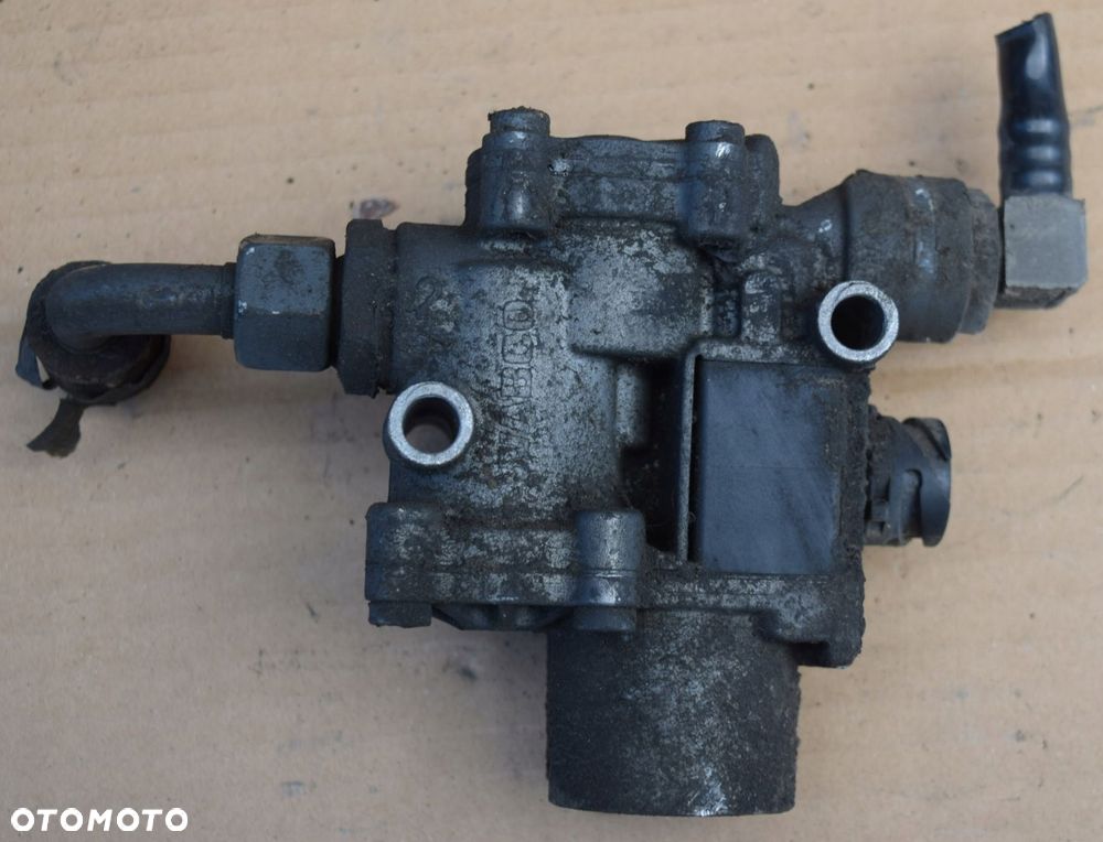 ZAWÓR ABS MODULATOR PRZÓD LEWY / PRAWY DAF XF 105 - 4