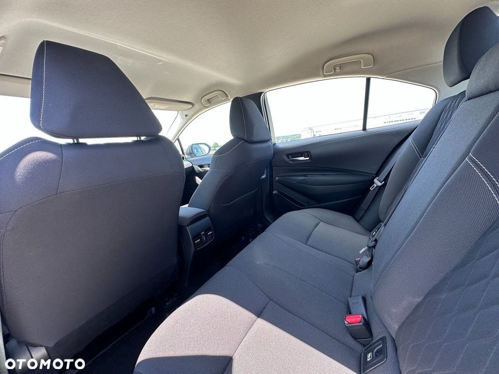 Toyota Corolla - 13