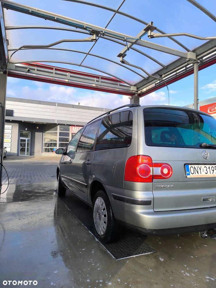 Volkswagen Sharan 1.9 TDI Comfortline - 6