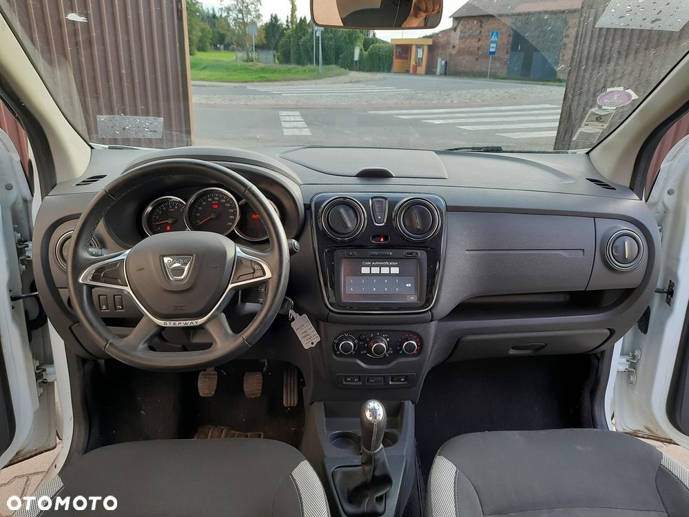 Dacia Lodgy 1.2 TCe Stepway - 16