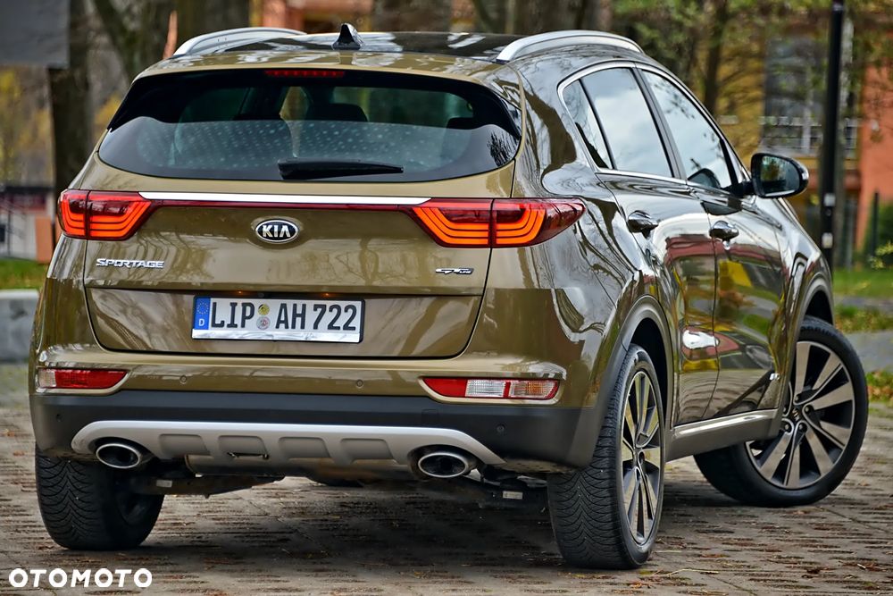 Kia Sportage 2,0 CRDI AWD GT Line - 4