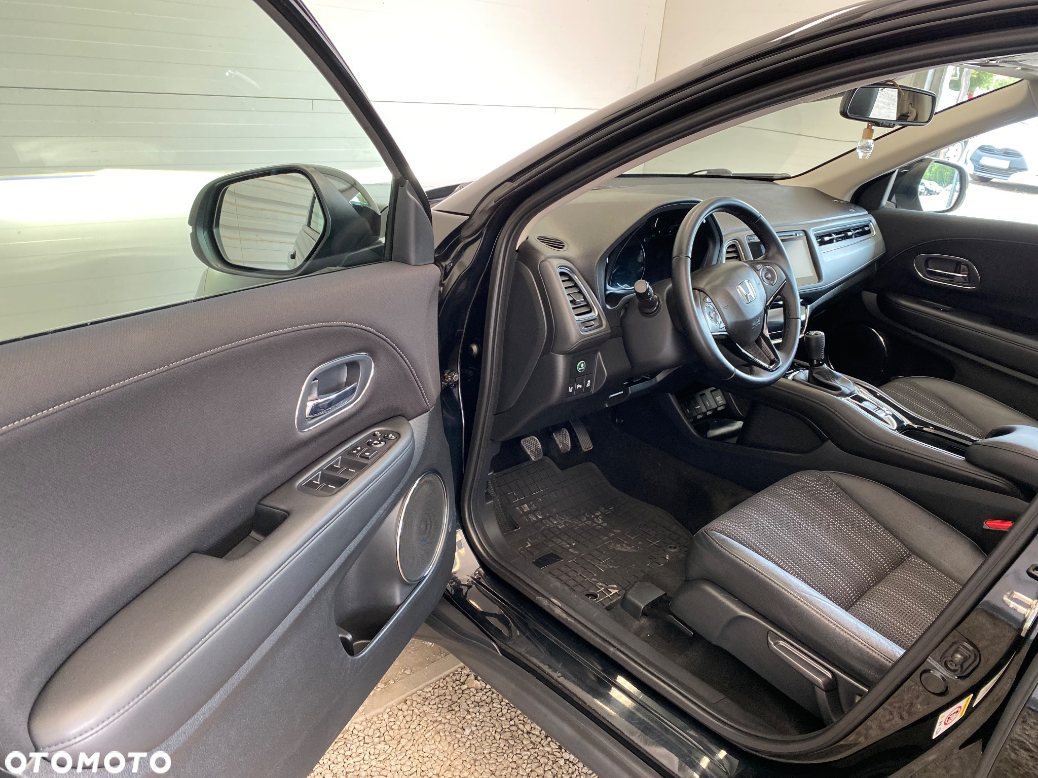 Honda HR-V 1.5 Executive (ADAS) - 8