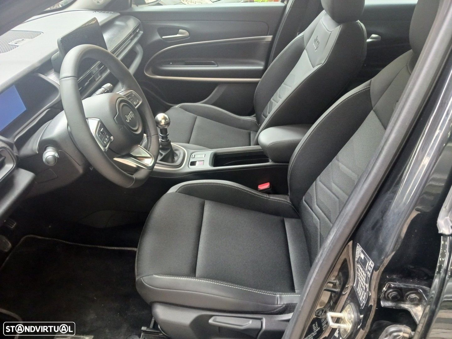 Jeep Avenger 1.2 GSE T3 Altitude - 30