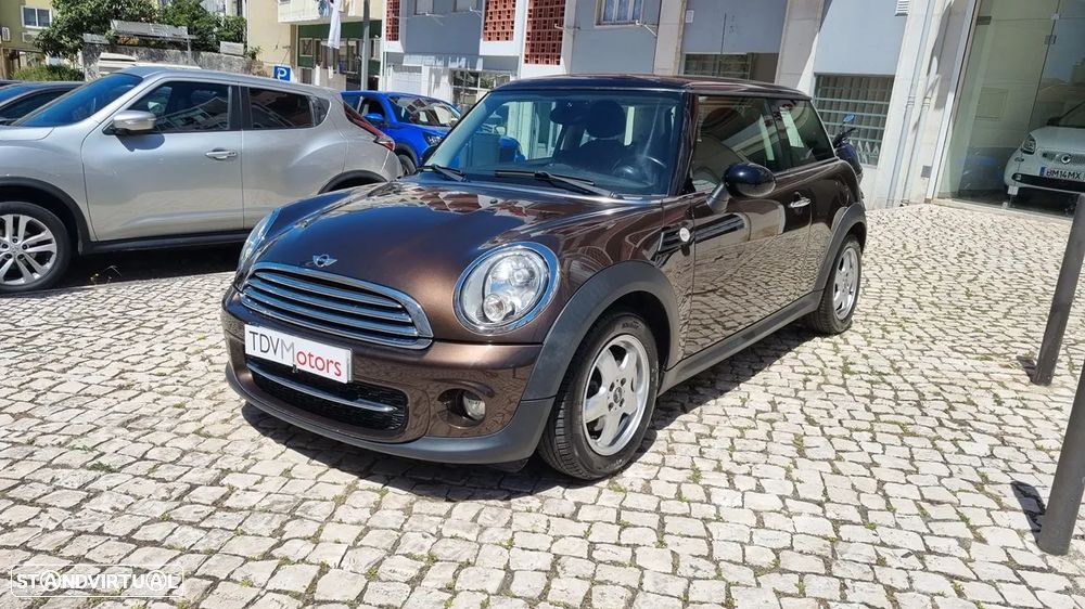 MINI 3 Portas Cooper D - 3