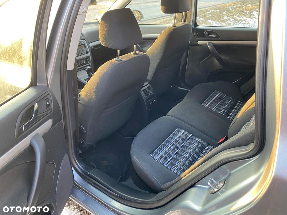Skoda Octavia 1.6 TDI Edition DSG - 10