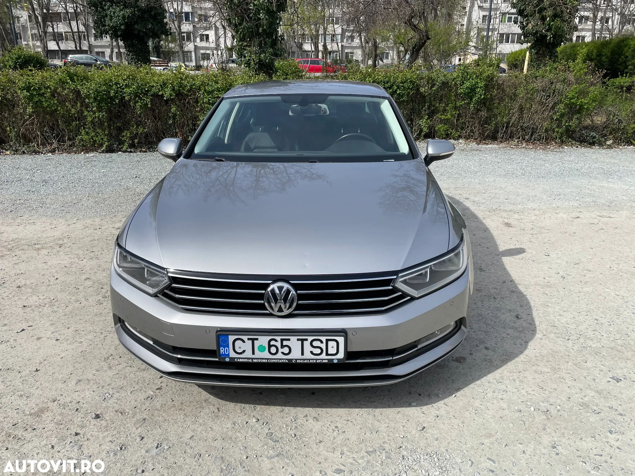 Volkswagen Passat 2.0 TDI Comfortline - 1