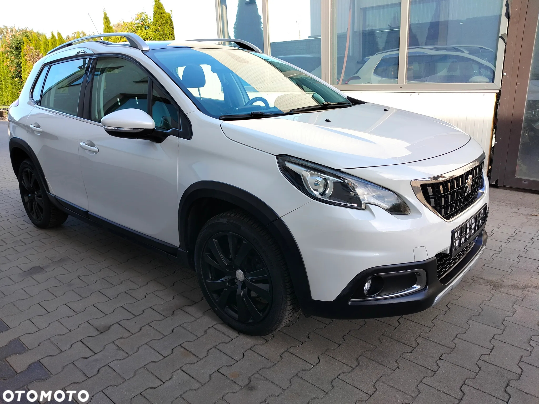 Peugeot 2008 PureTech 110 Stop&Start Allure - 2