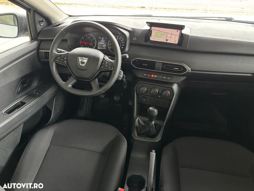 Dacia Logan TCe 90 Essential - 26