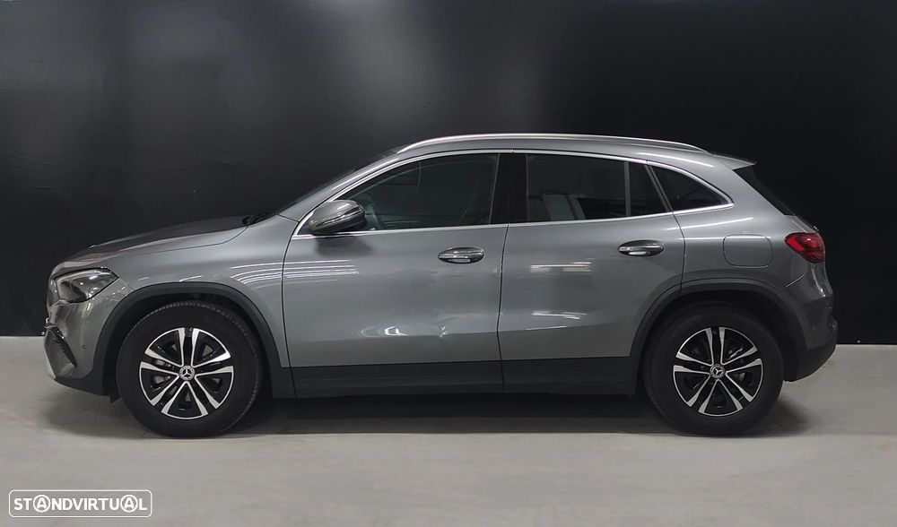 Mercedes-Benz GLA 180 d Progressive - 2