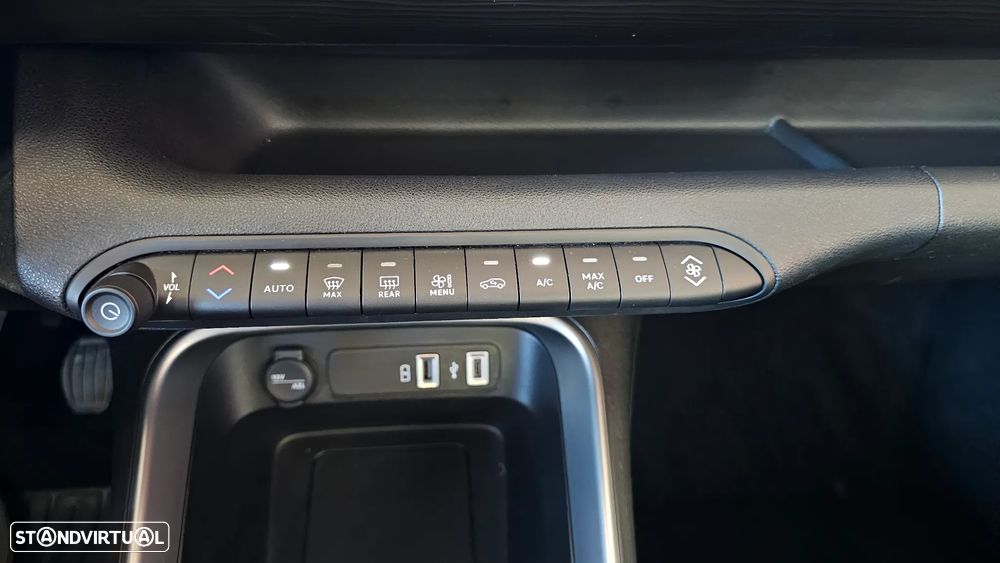 Jeep Avenger 1.2 GSE T3 Turbo-Benzin GDI Altitude - 37