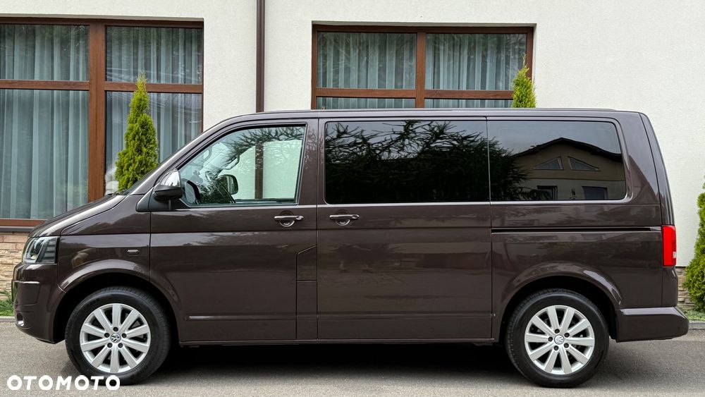 Volkswagen Multivan - 33