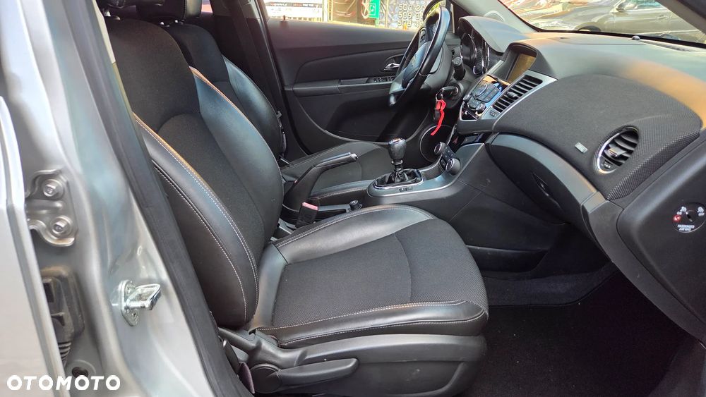 Chevrolet Cruze 1.4 T LTZ - 31
