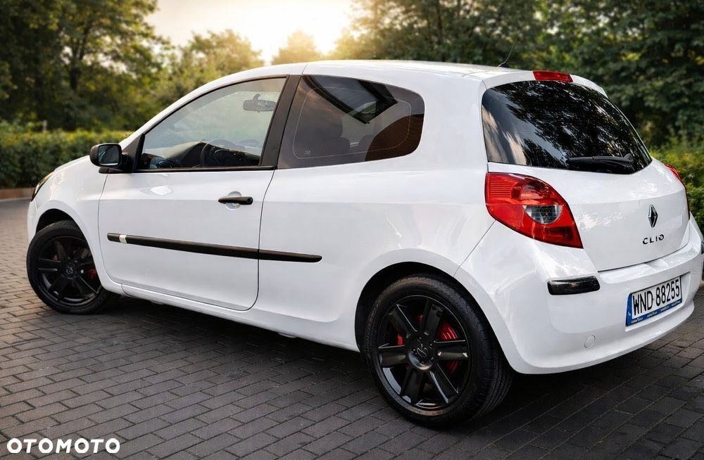 Renault Clio - 2