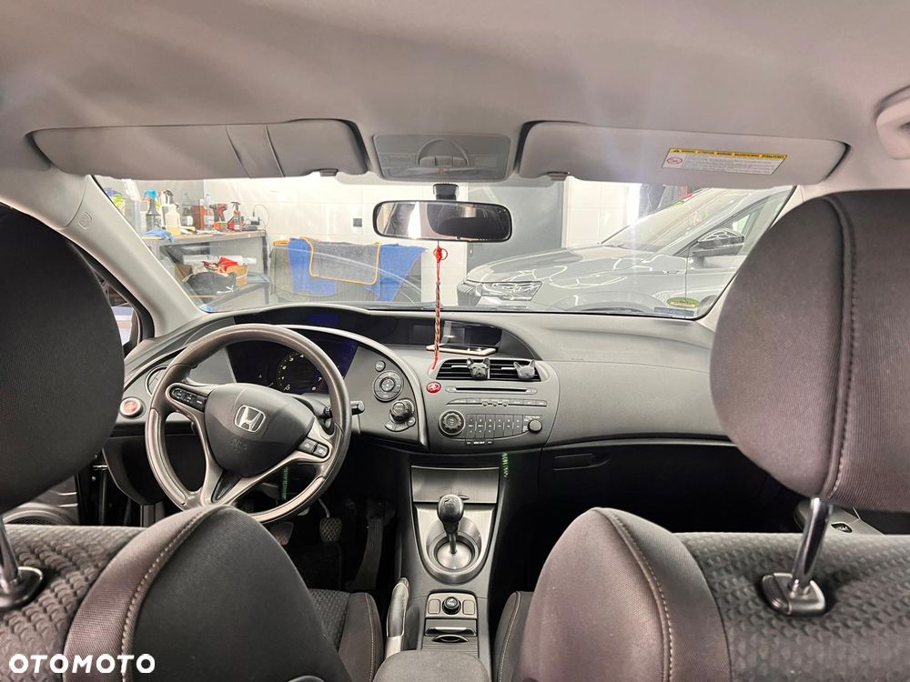 Honda Civic 1.4 i-VTEC - 6