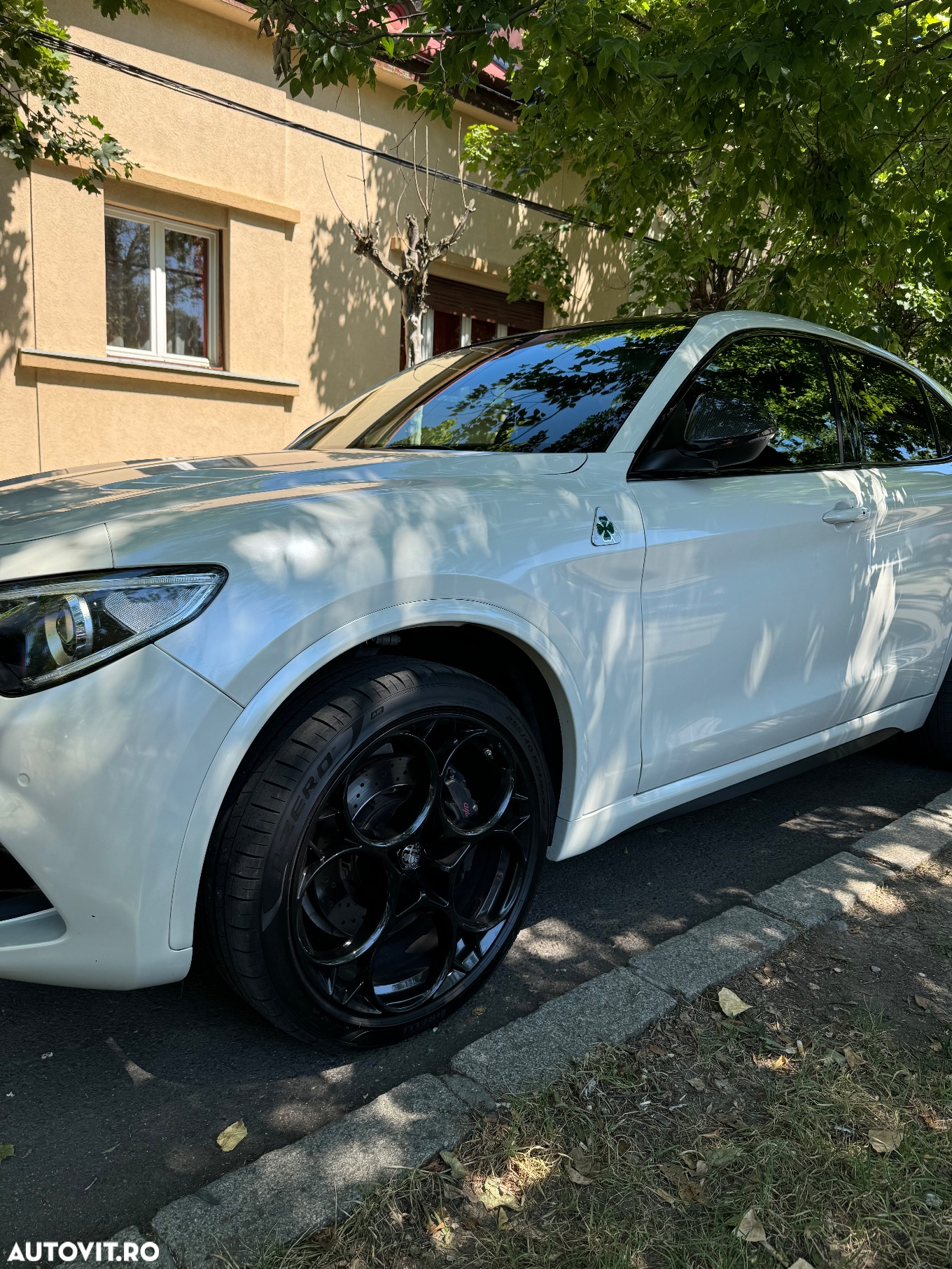 Alfa Romeo Stelvio 2.9 V6 Turbo AWD AT8 Quadrifoglio - 4