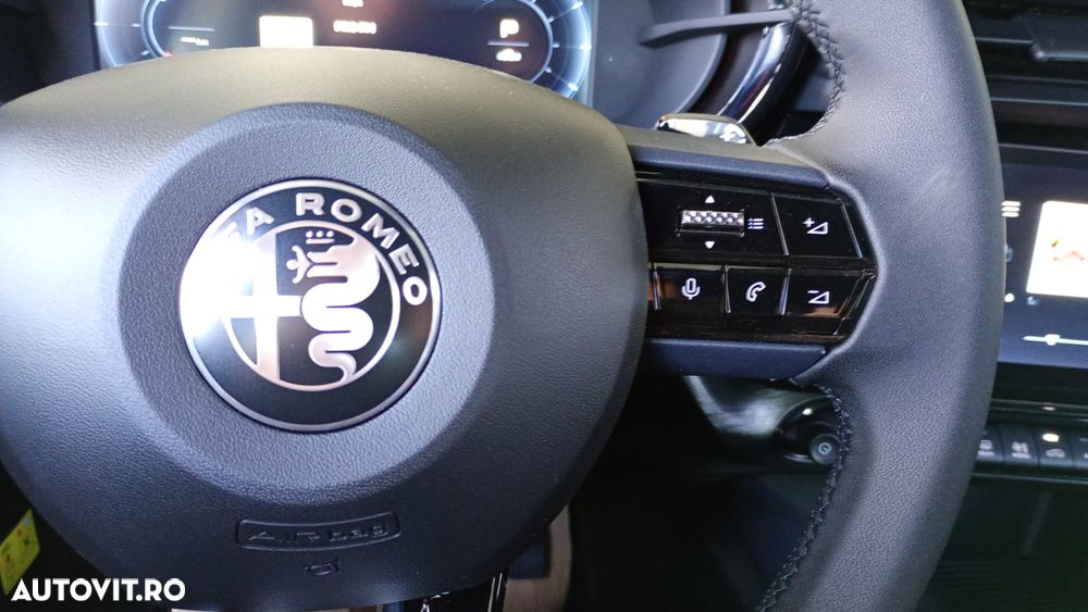 Alfa Romeo Junior 1.2 FWD eDCT6 MHEV Ibrida - 13