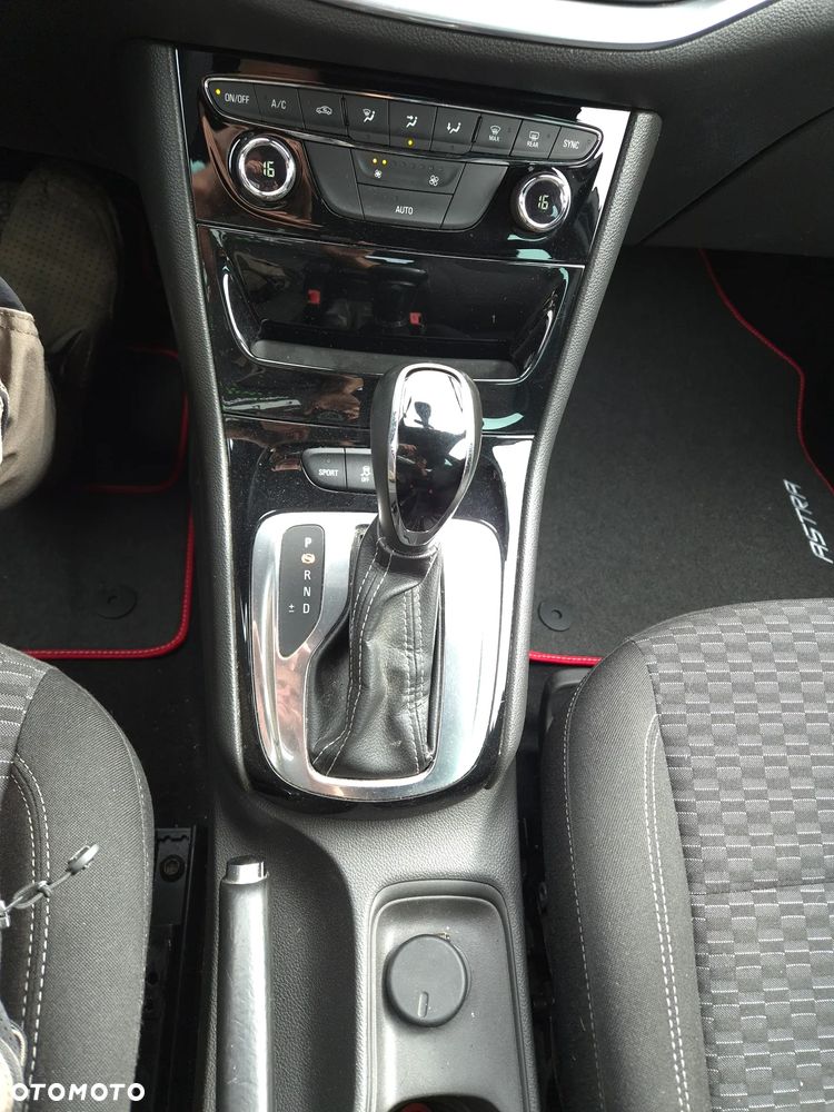 Opel Astra 1.4 T Dynamic S&S - 16
