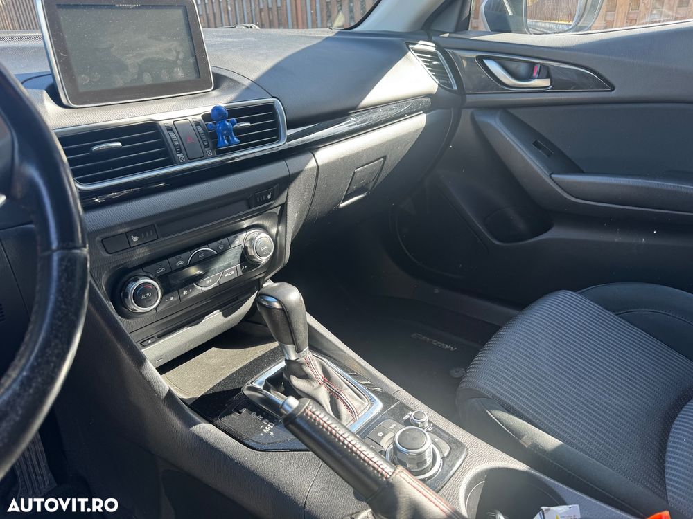 Mazda 3 - 7