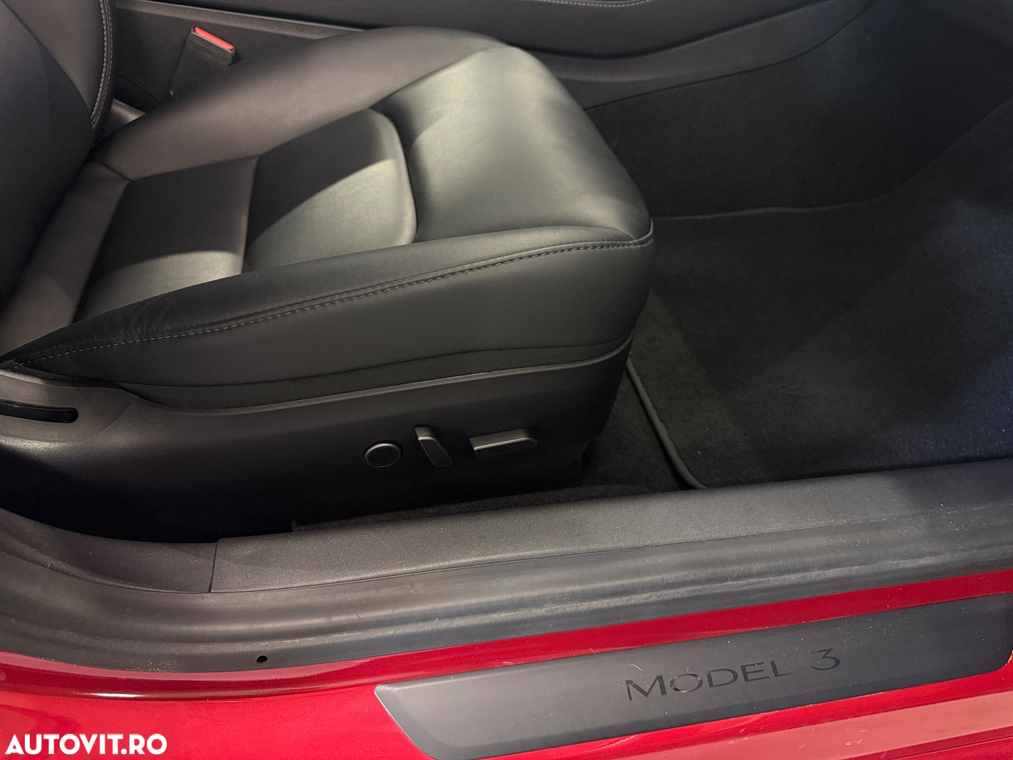 Tesla Model 3 Langstreckenbatterie Allradantrieb Dual Motor - 31