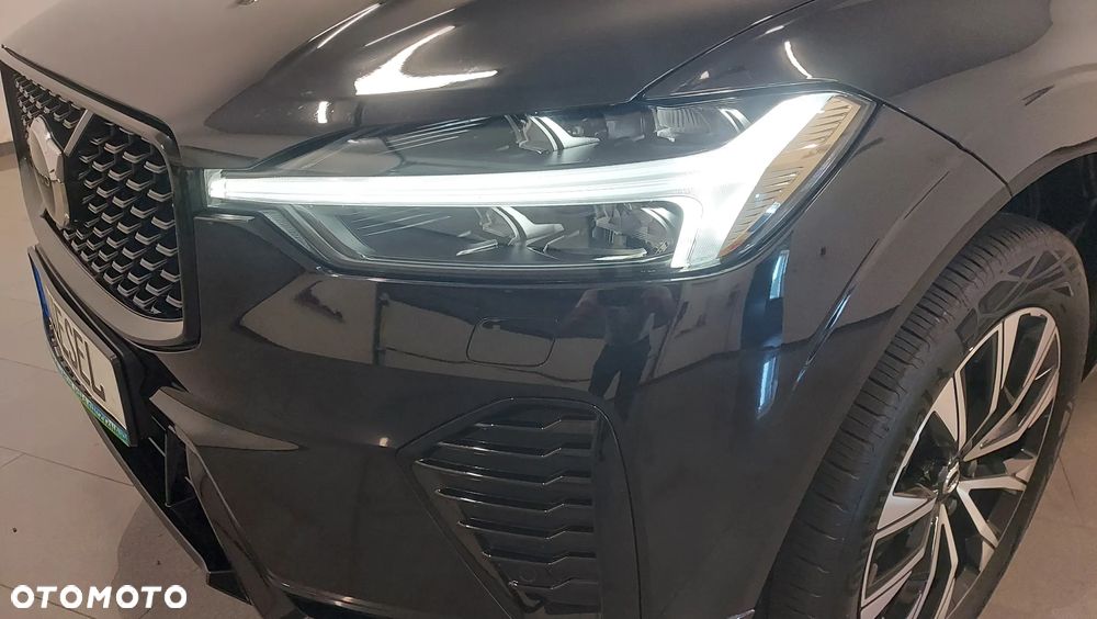 Volvo XC 60 B4 D Plus Dark - 11