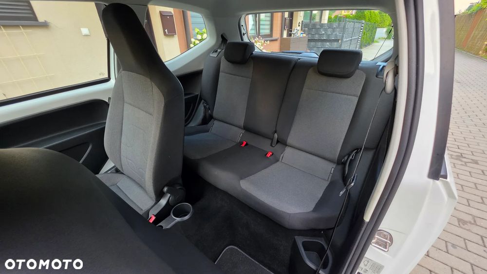 Volkswagen up! 1.0 move - 10