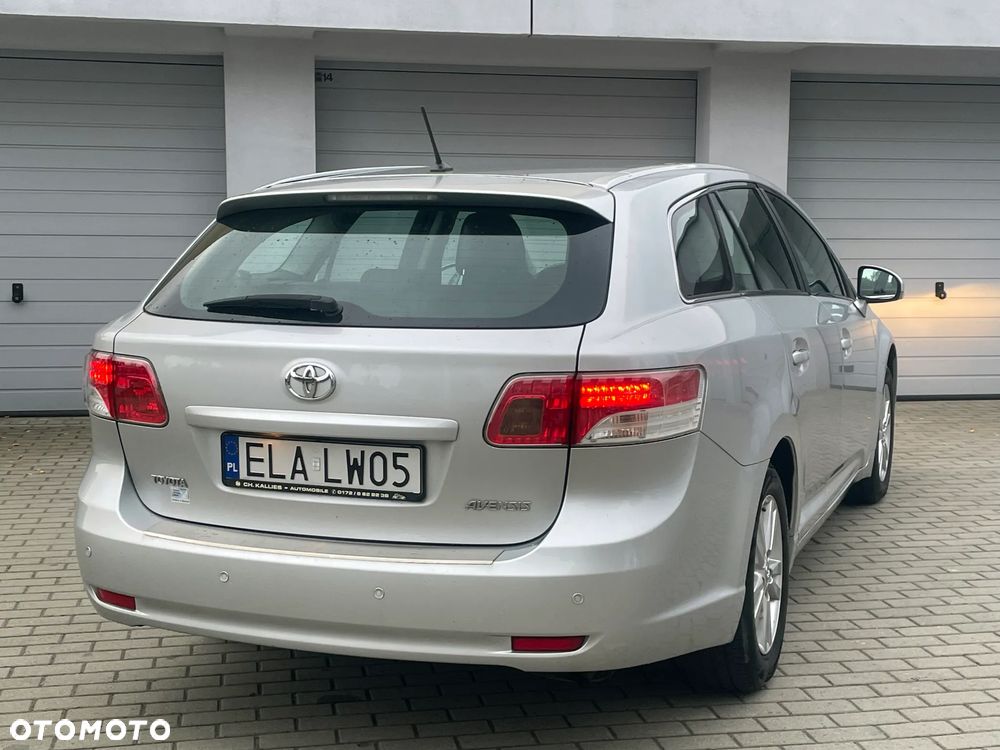 Toyota Avensis Touring Sports 1.8 Edition-S - 16