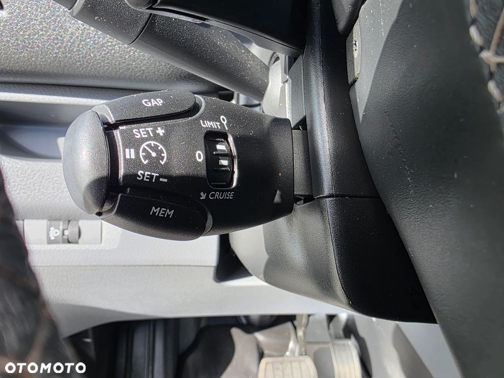 Opel Vivaro - 15