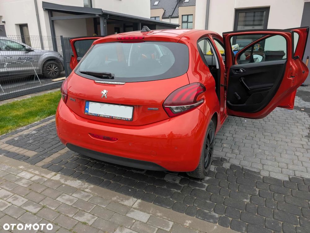 Peugeot 208 1.2 PureTech Active - 19