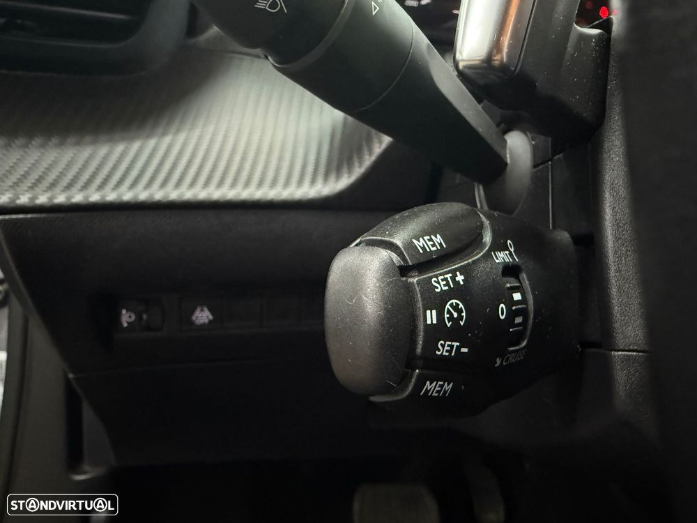 Peugeot 2008 1.5 BlueHDi Active Pack EAT8 - 26