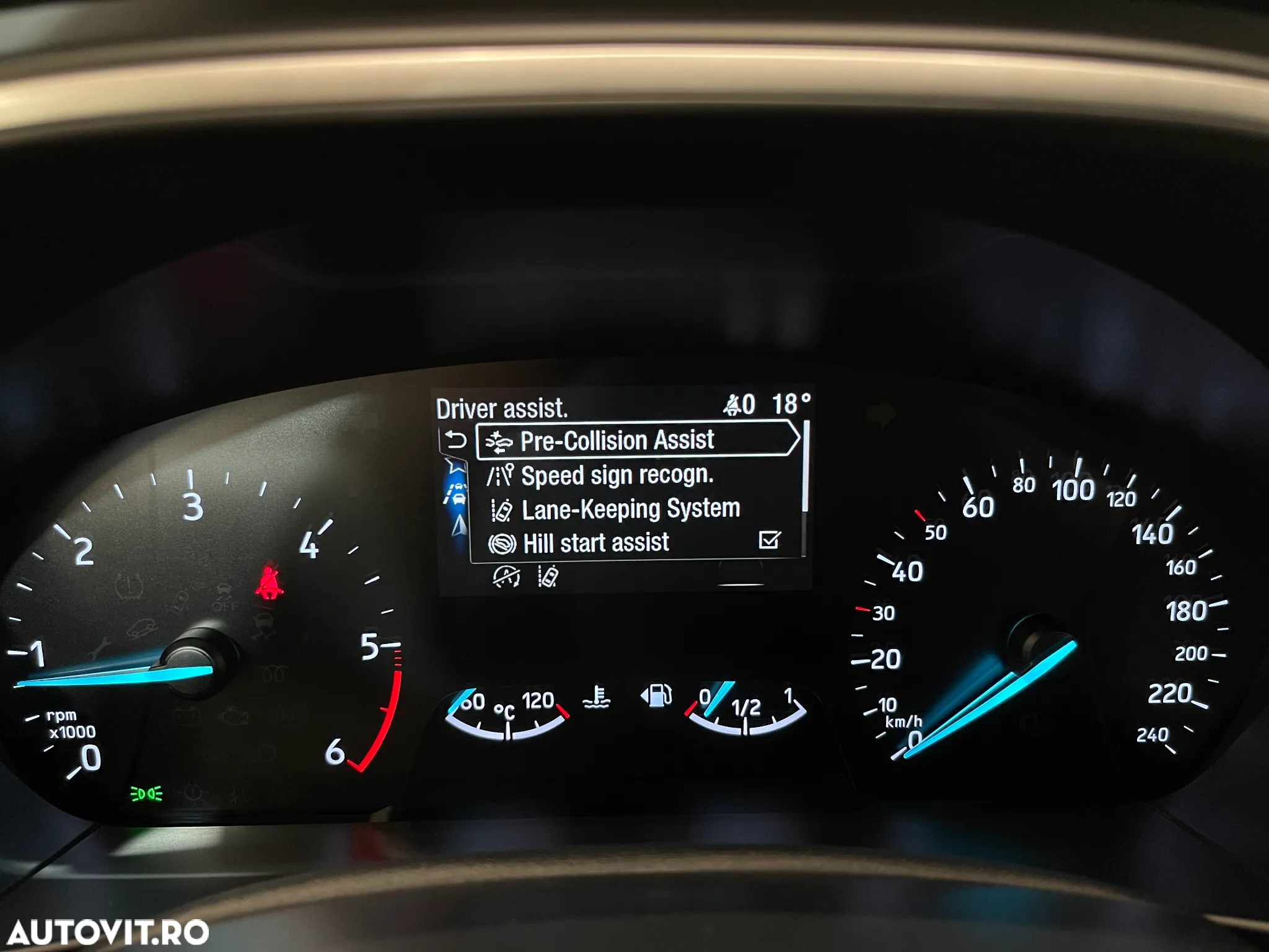 Ford Focus 1.5 EcoBlue Trend Edition - 26
