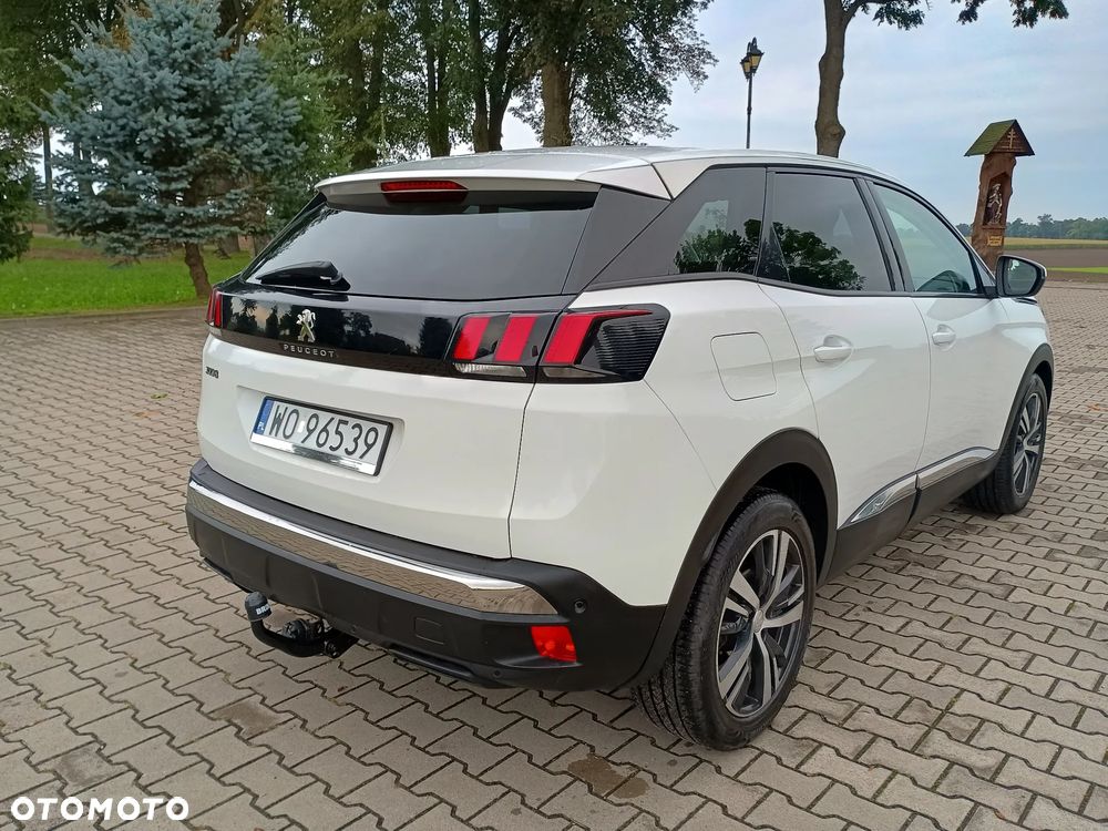 Peugeot 3008 1.2 PureTech Allure Pack S&S EAT8 - 11