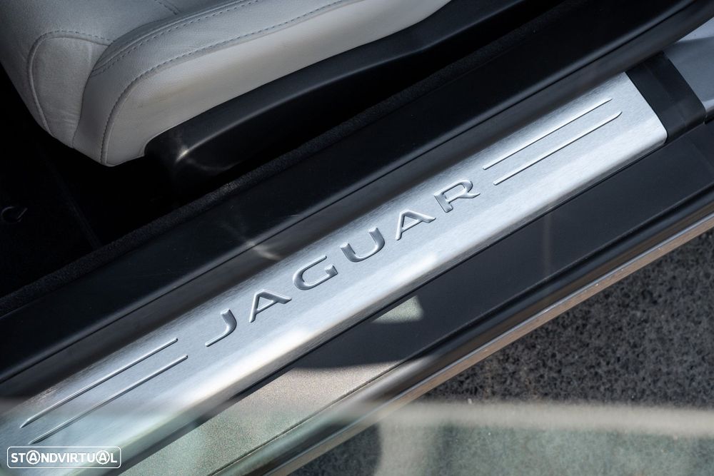 Jaguar F-Type 2.0 i4 - 12