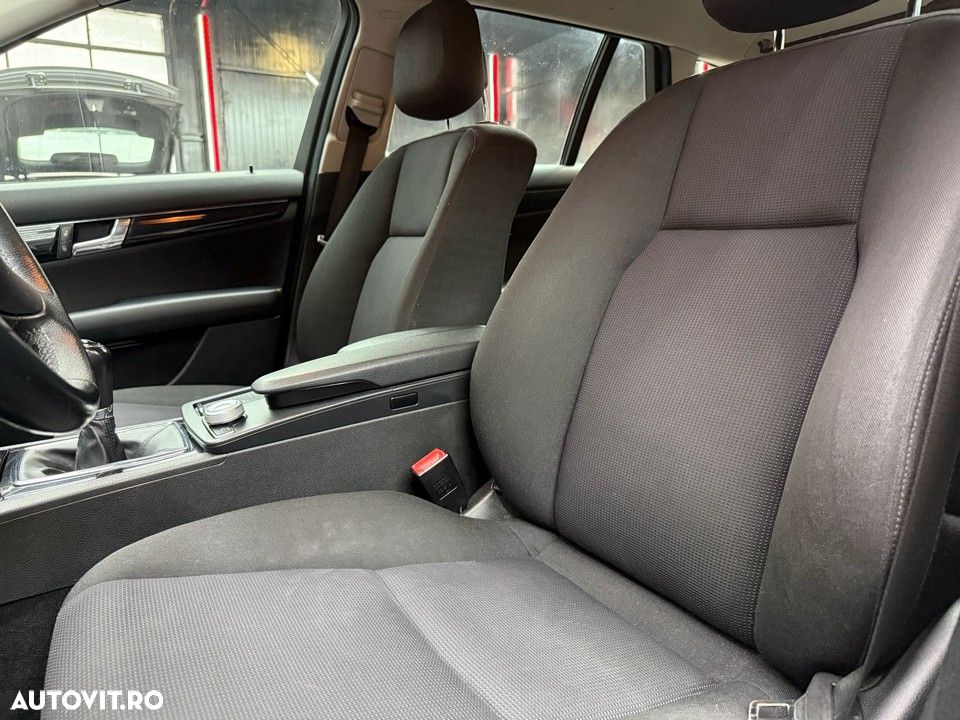 Mercedes-Benz C - 17