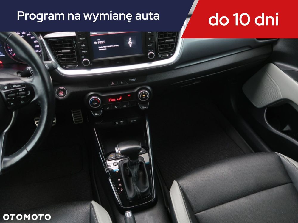 Kia Stonic - 10