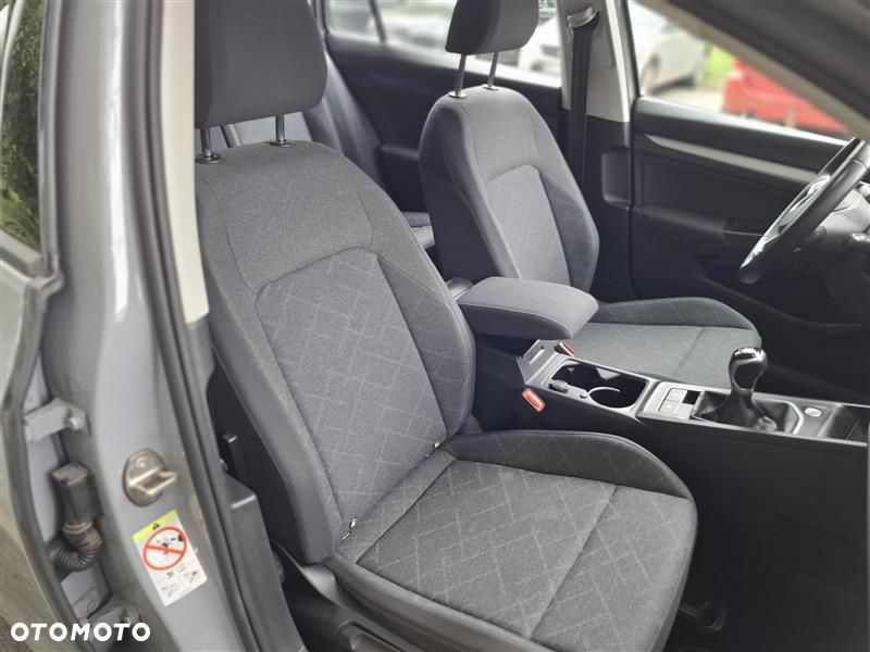 Volkswagen Golf - 12