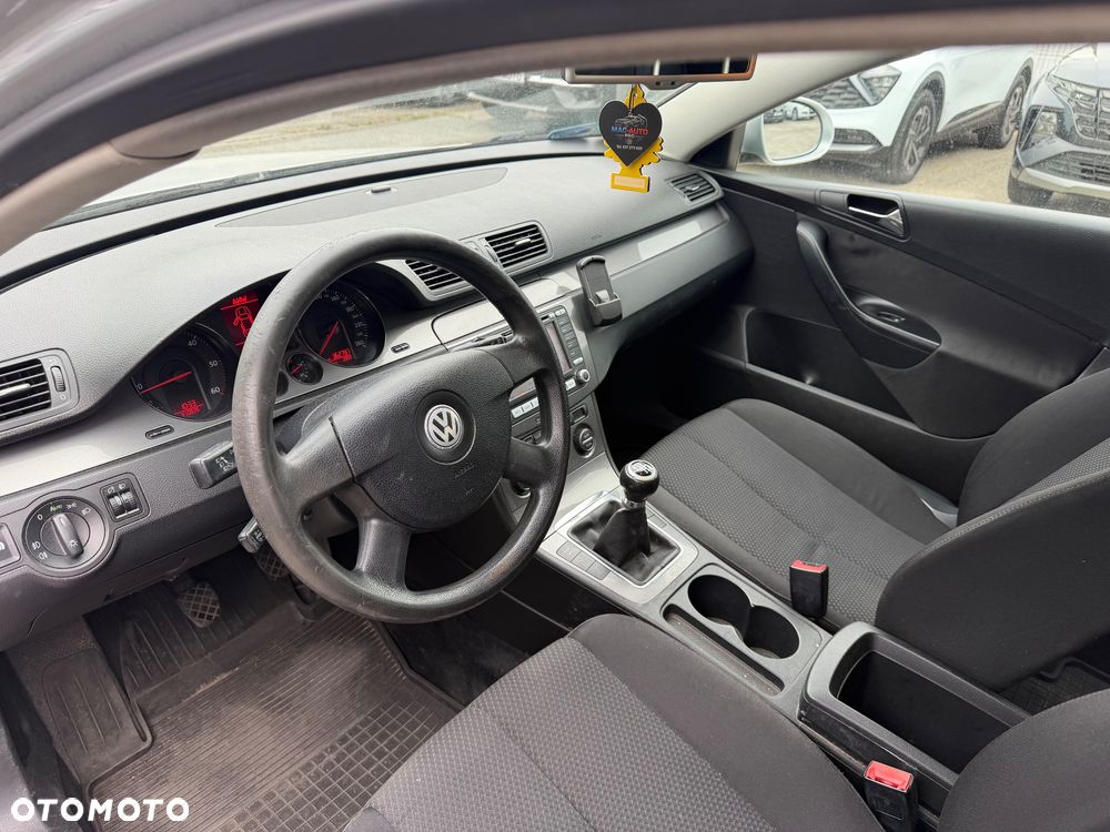 Volkswagen Passat 1.9 TDI DPF Trendline - 14