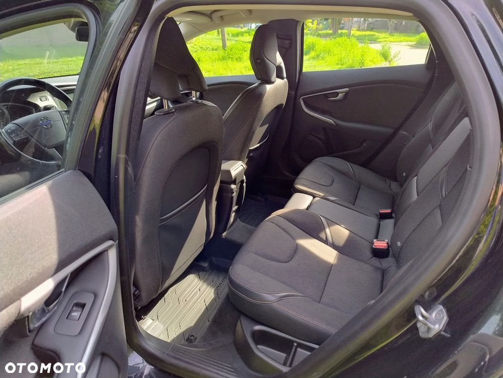 Volvo V40 Cross Country T4 AWD Kinetic - 8
