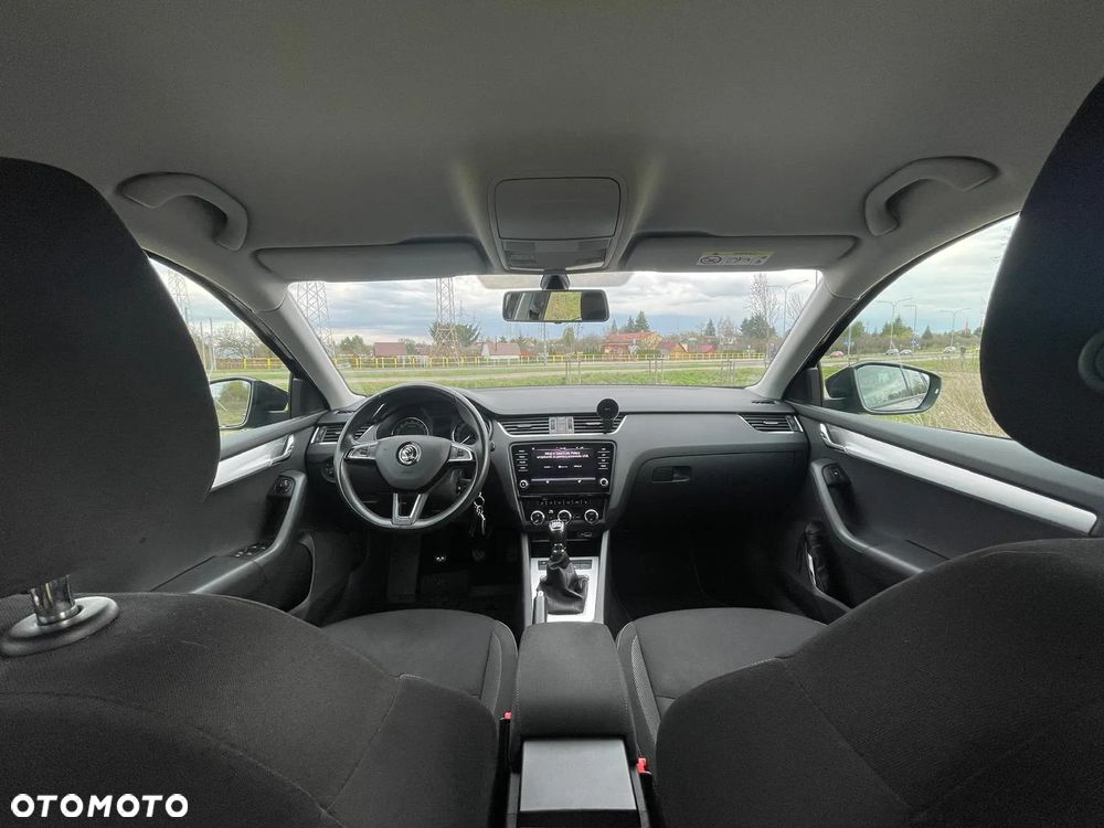 Skoda Octavia 2.0 TDI SCR Ambition - 8