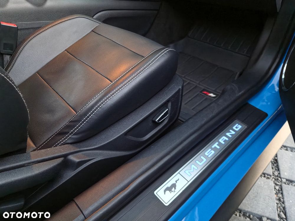 Ford Mustang - 19