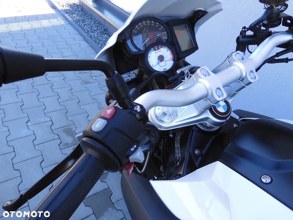 BMW F - 27