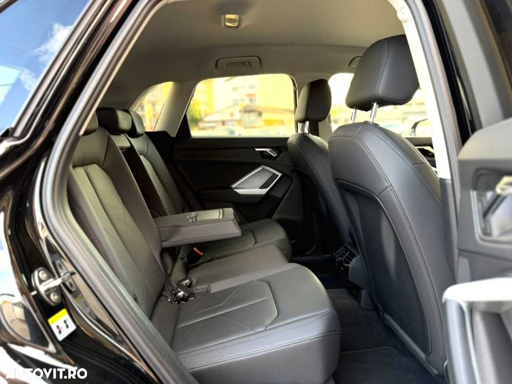 Audi Q3 - 18