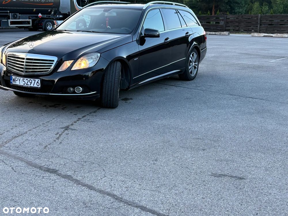 Mercedes-Benz Klasa E 250 CDI DPF BlueEFFICIENCY Automatik Elegance - 3