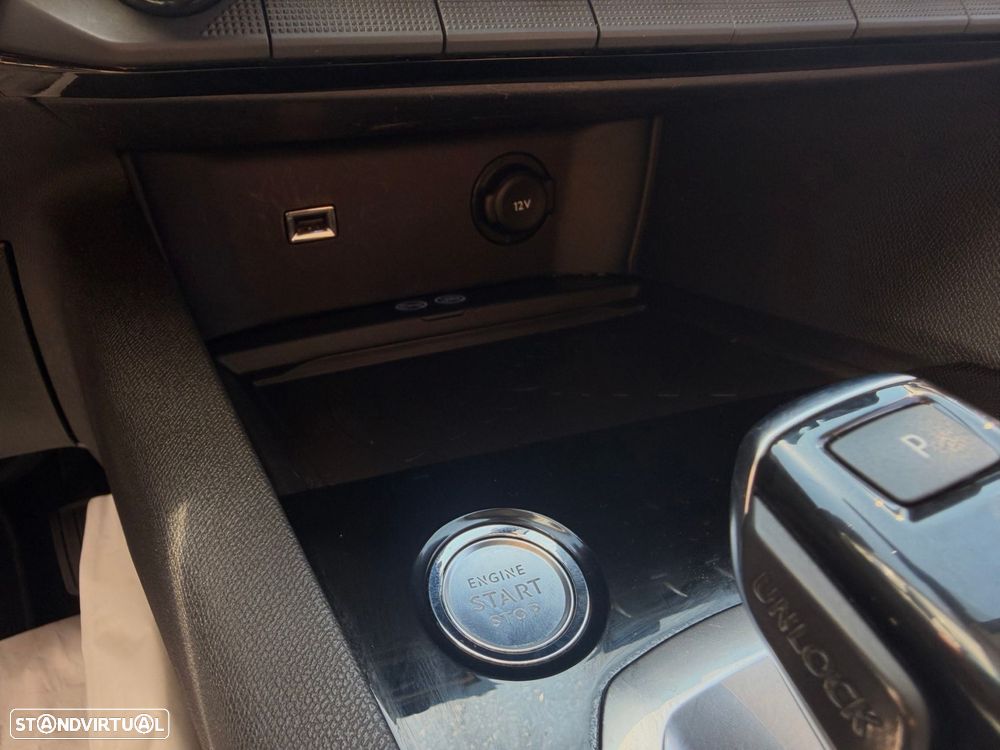 Peugeot 3008 1.2 PureTech Allure EAT6 - 45