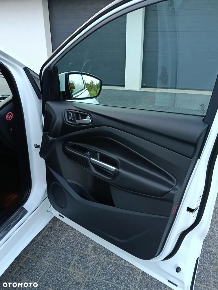 Ford Kuga 2.0 TDCi 4WD Titanium Plus - 18