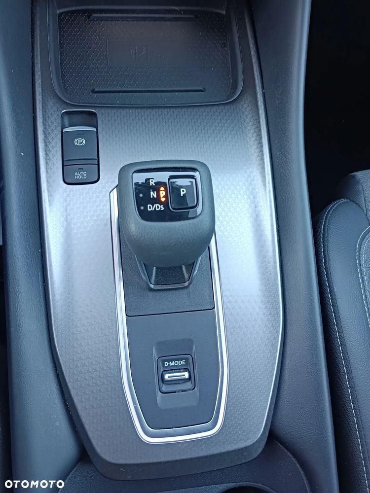Nissan Qashqai 1.3 DIG-T MHEV N-Connecta Xtronic - 29