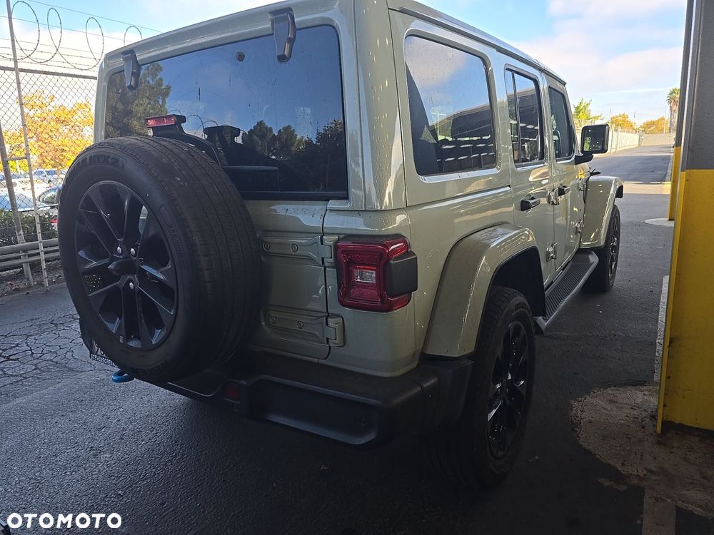 Jeep Wrangler - 5