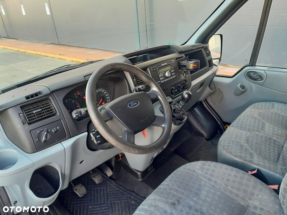 Ford Transit 350L AWD - 10